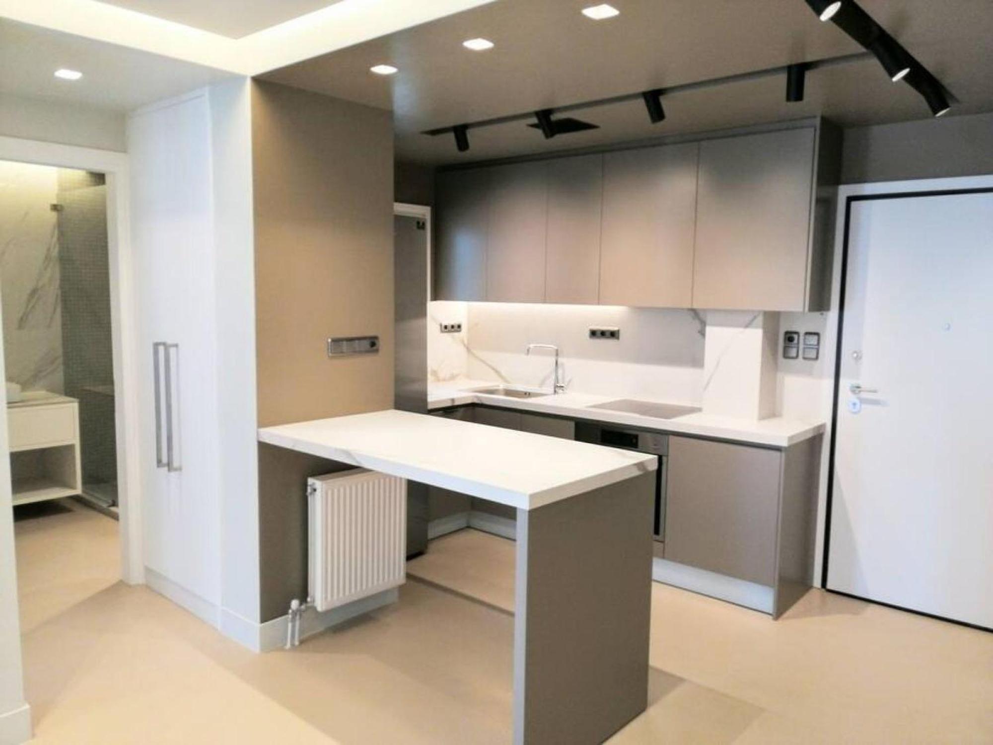 Luxurious Minimal Apartment In Acropolis Афины Экстерьер фото